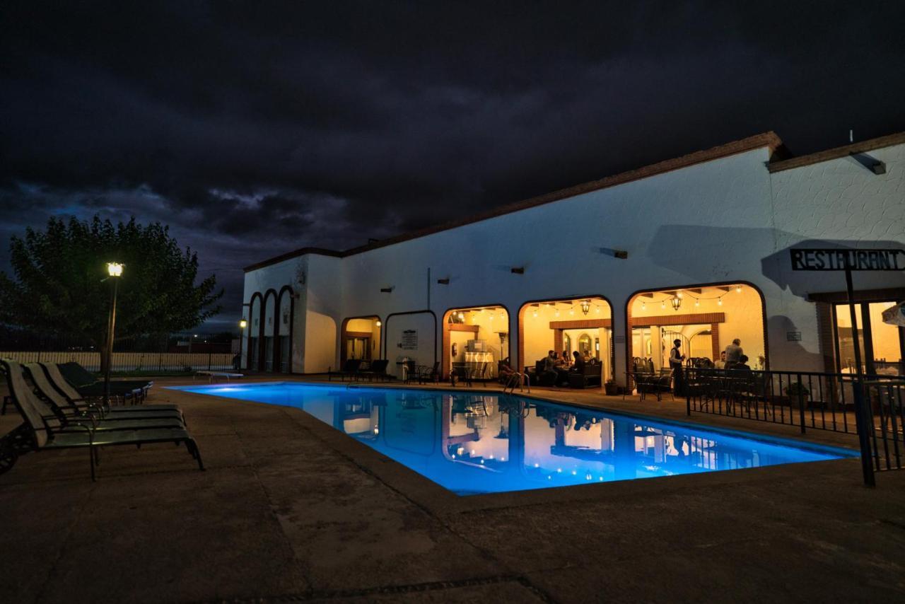 Hotel Hacienda Nuevo Casas Grandes Eksteriør bilde