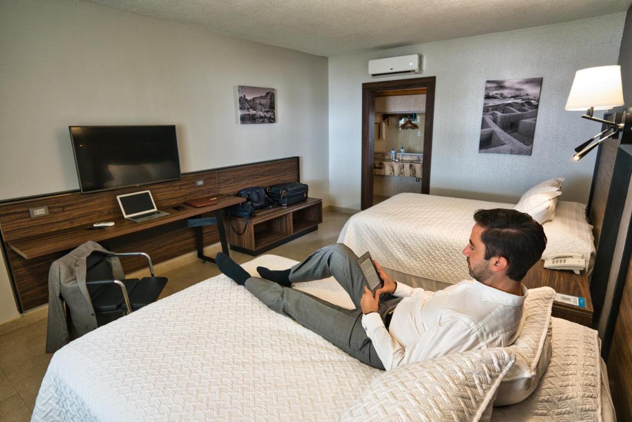 Hotel Hacienda Nuevo Casas Grandes Eksteriør bilde