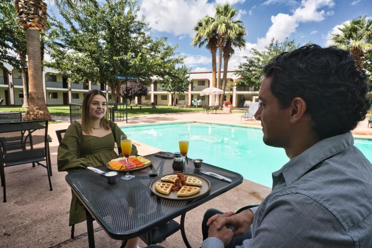 Hotel Hacienda Nuevo Casas Grandes Eksteriør bilde