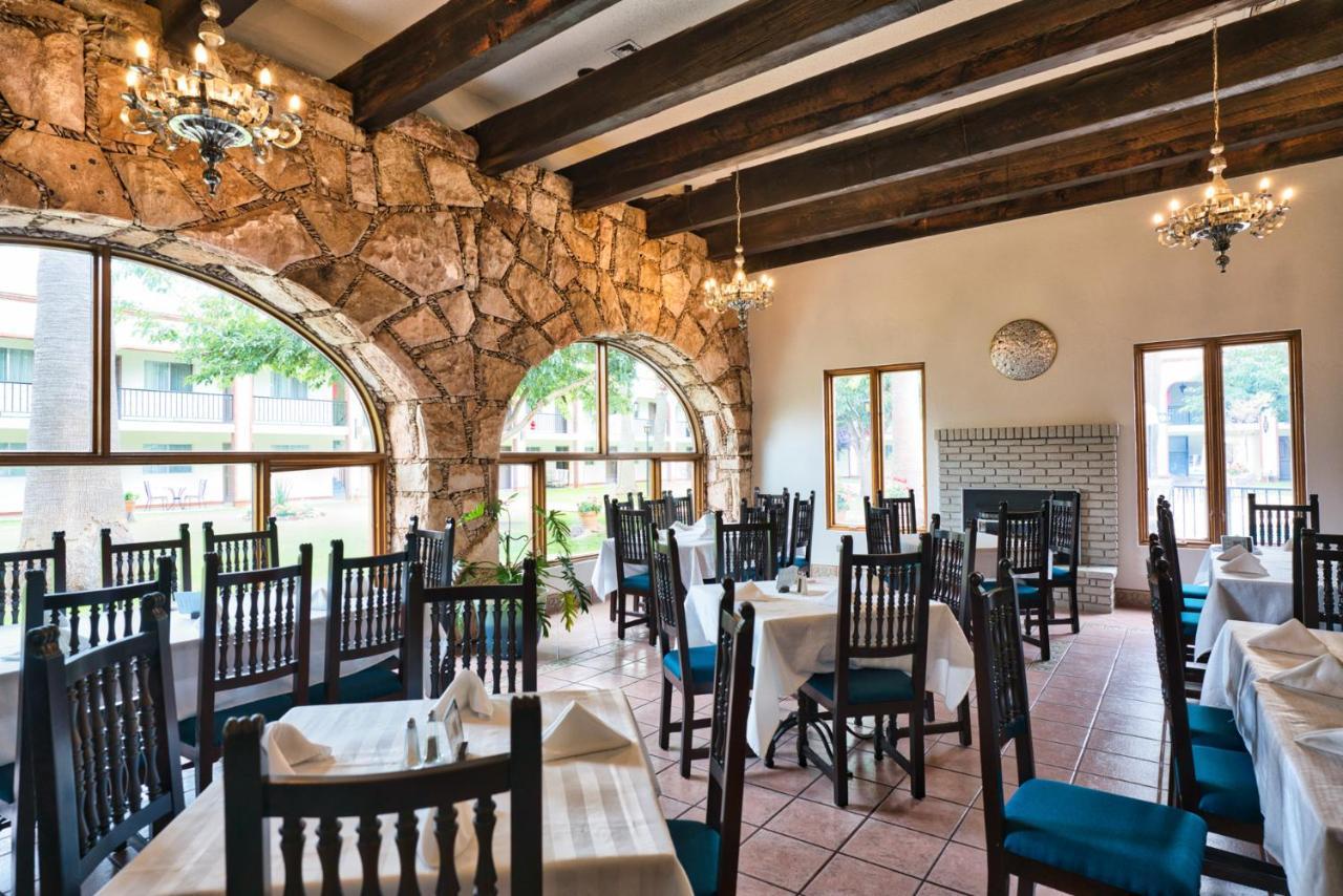 Hotel Hacienda Nuevo Casas Grandes Eksteriør bilde