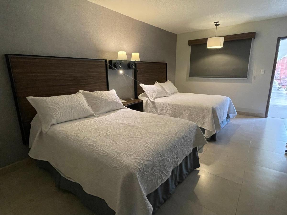 Hotel Hacienda Nuevo Casas Grandes Eksteriør bilde